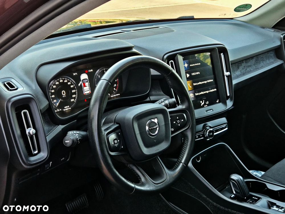 Volvo XC 40 D3 Momentum Pro - 21