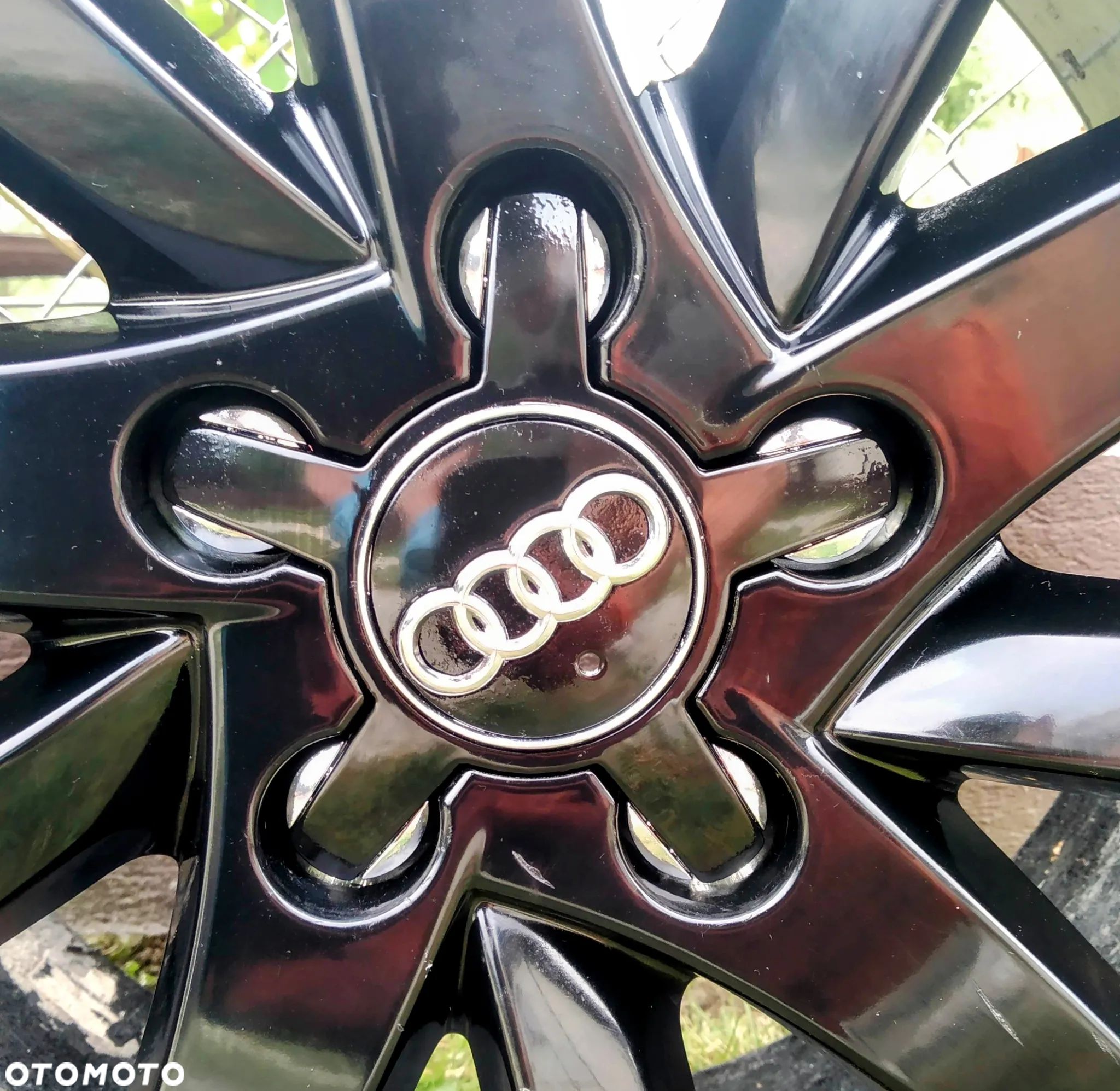 Oryginalne felgi aluminiowe Audi 18 cali A4 B8 A5 8T S-Line - 1
