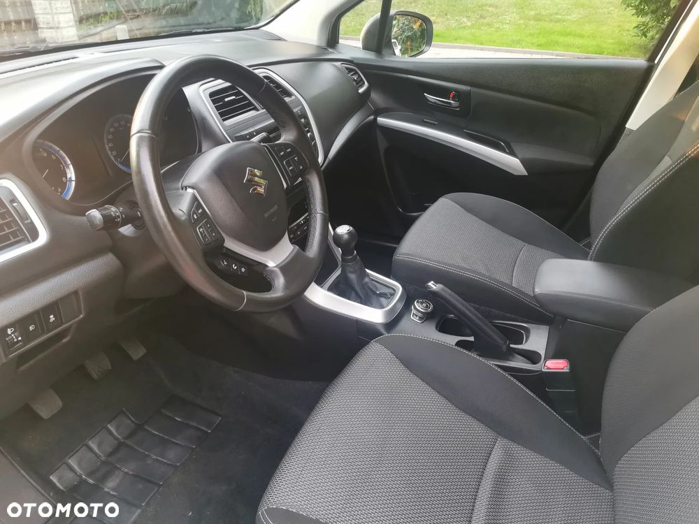 Suzuki SX4 1.6 Comfort Plus 4WD - 9