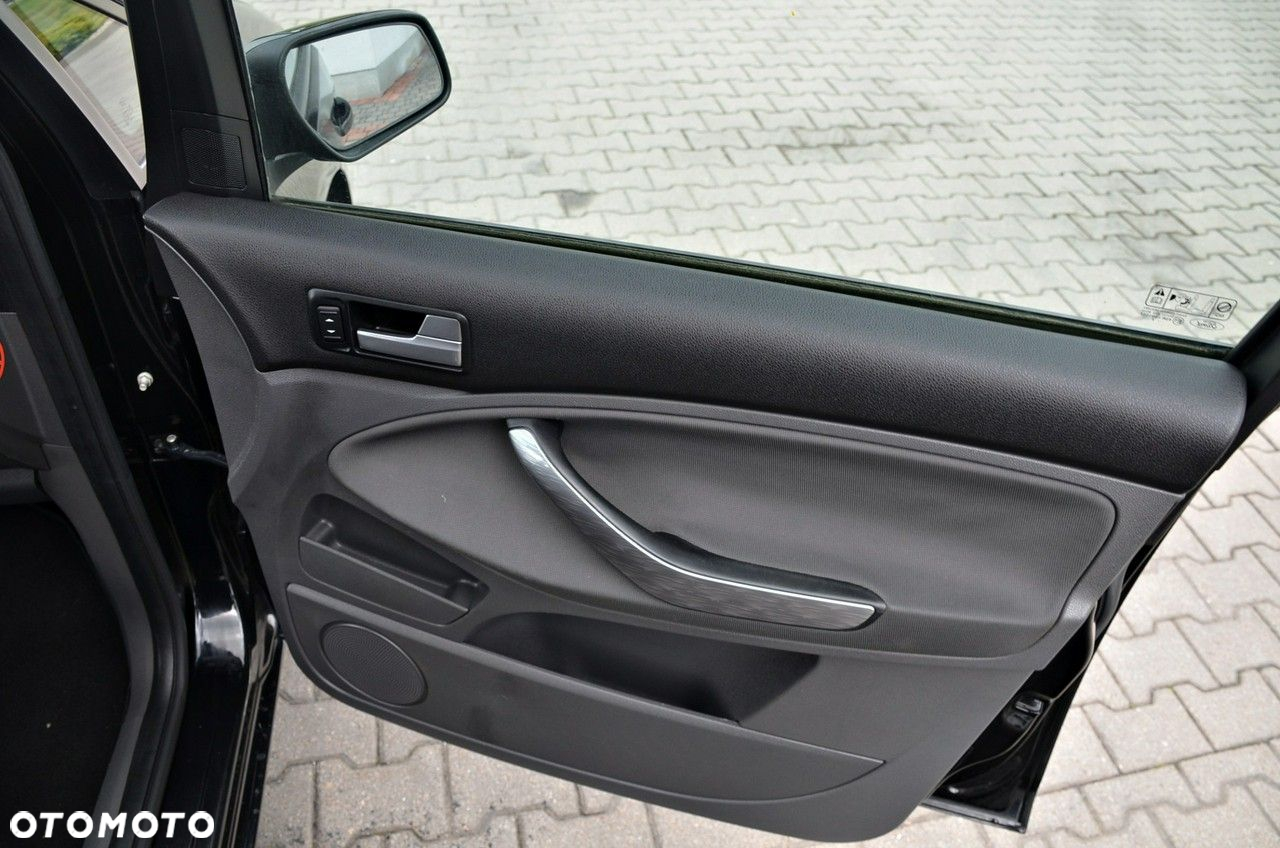 Ford C-MAX - 25
