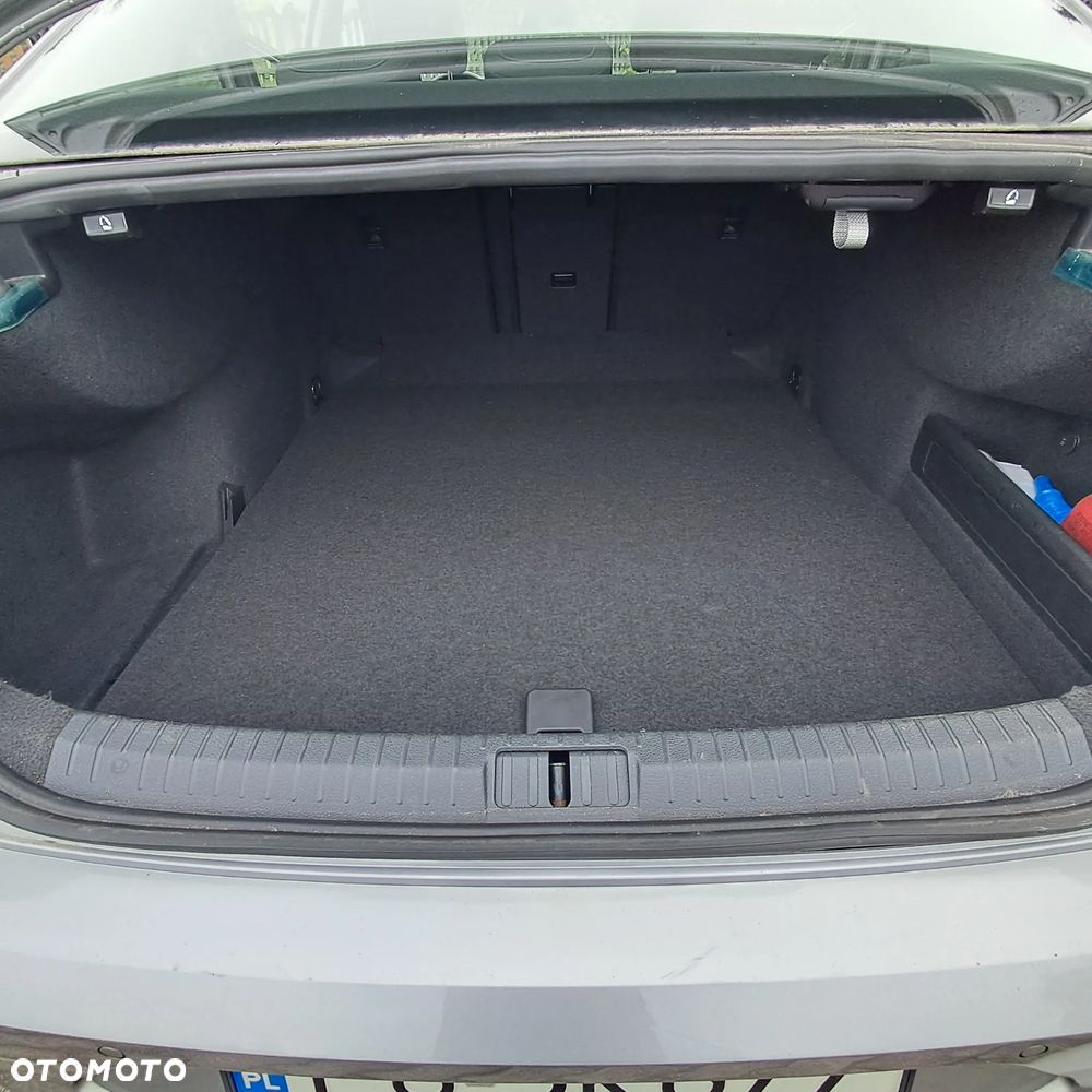 Volkswagen Passat 2.0 TDI BMT Comfortline DSG7 - 23