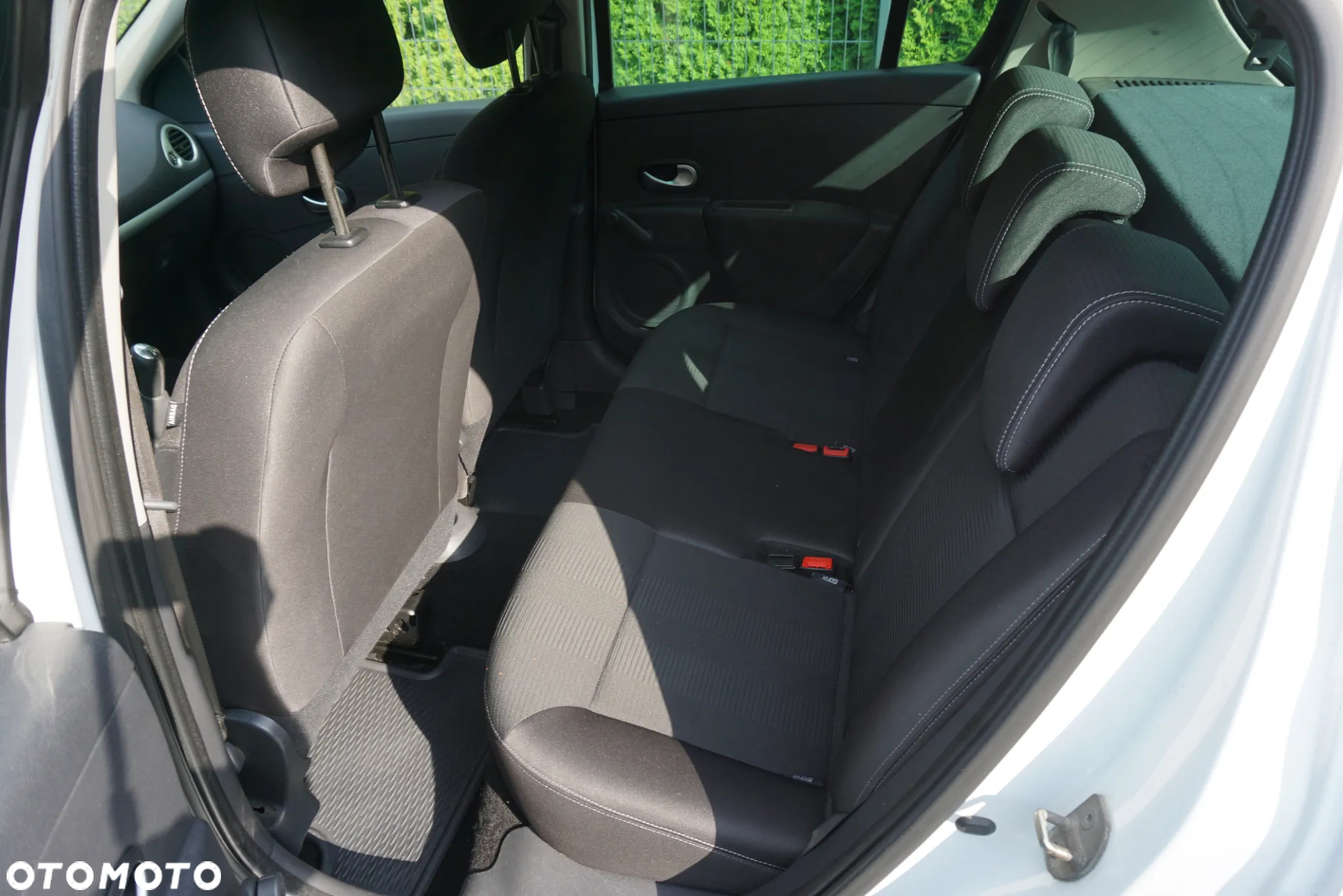 Renault Clio 1.2 16V 75 Expression - 20