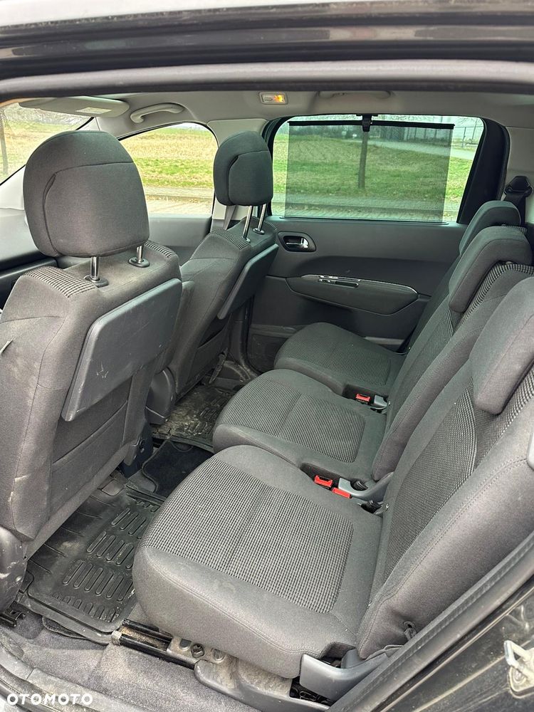 Peugeot 5008 - 2