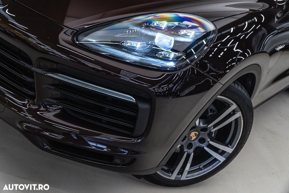 Porsche Cayenne E-Hybrid Tiptronic S Platinum Edition - 35