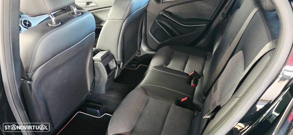 Mercedes-Benz GLA 180 CDi - 11