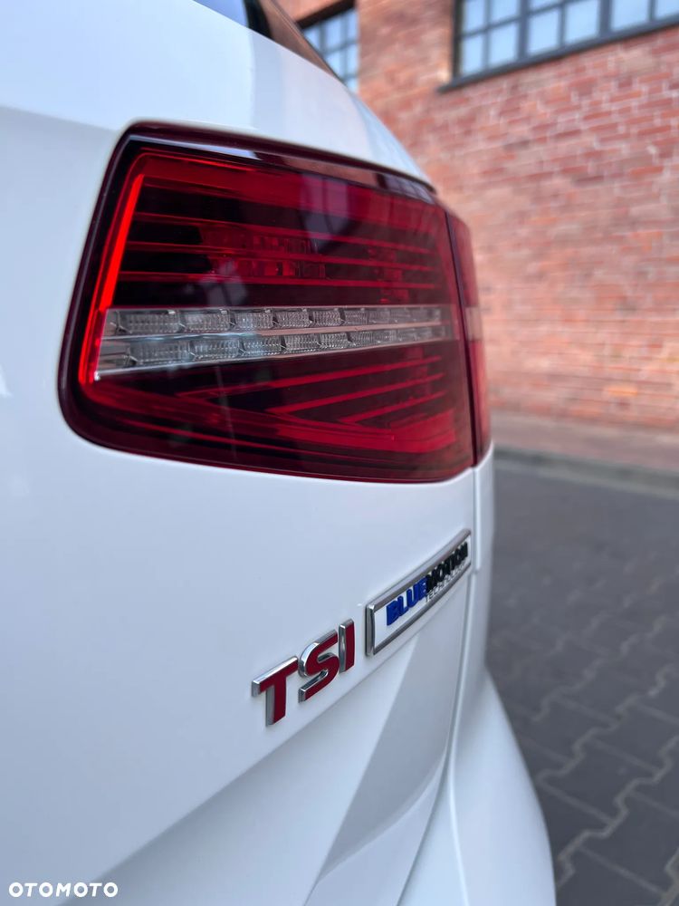 Volkswagen Passat 1.8 TSI BMT Highline - 25