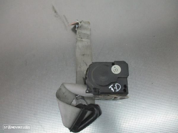 Cinto Tras Dto Mercedes-Benz C-Class (W203) - 3