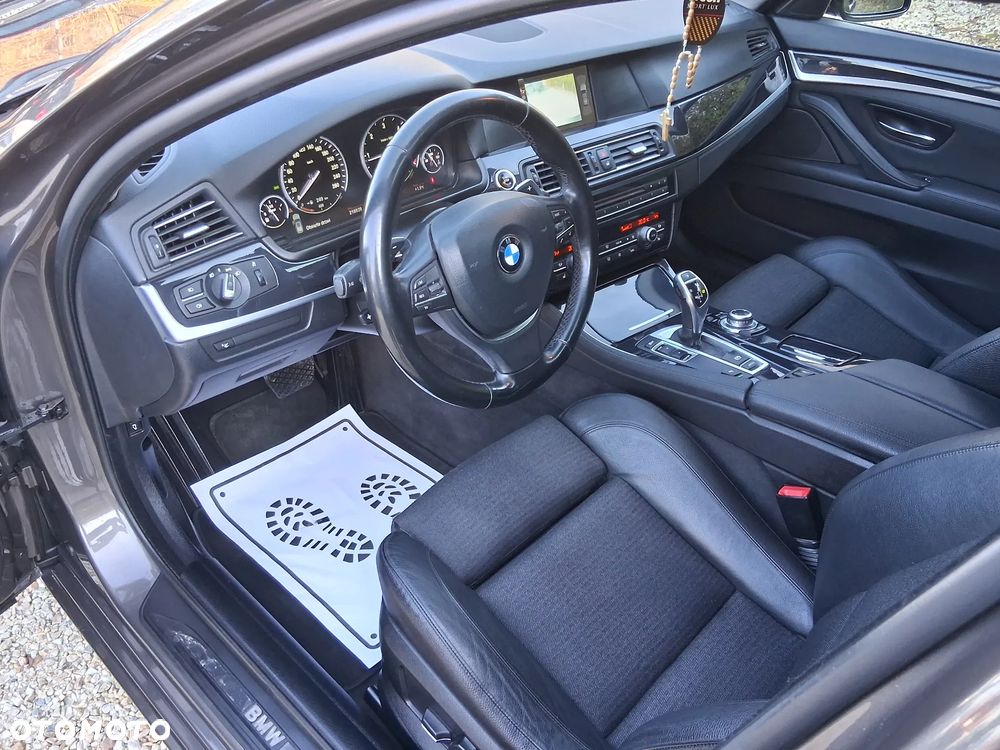 BMW Seria 5 520d Touring Sport-Aut - 28