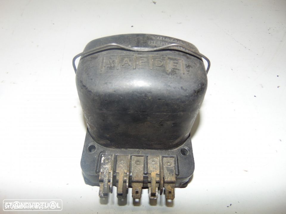 antigos e classicos regulador de voltagem 12 V - 1