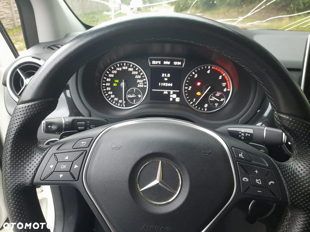 Mercedes-Benz Klasa B 220 CDI - 16