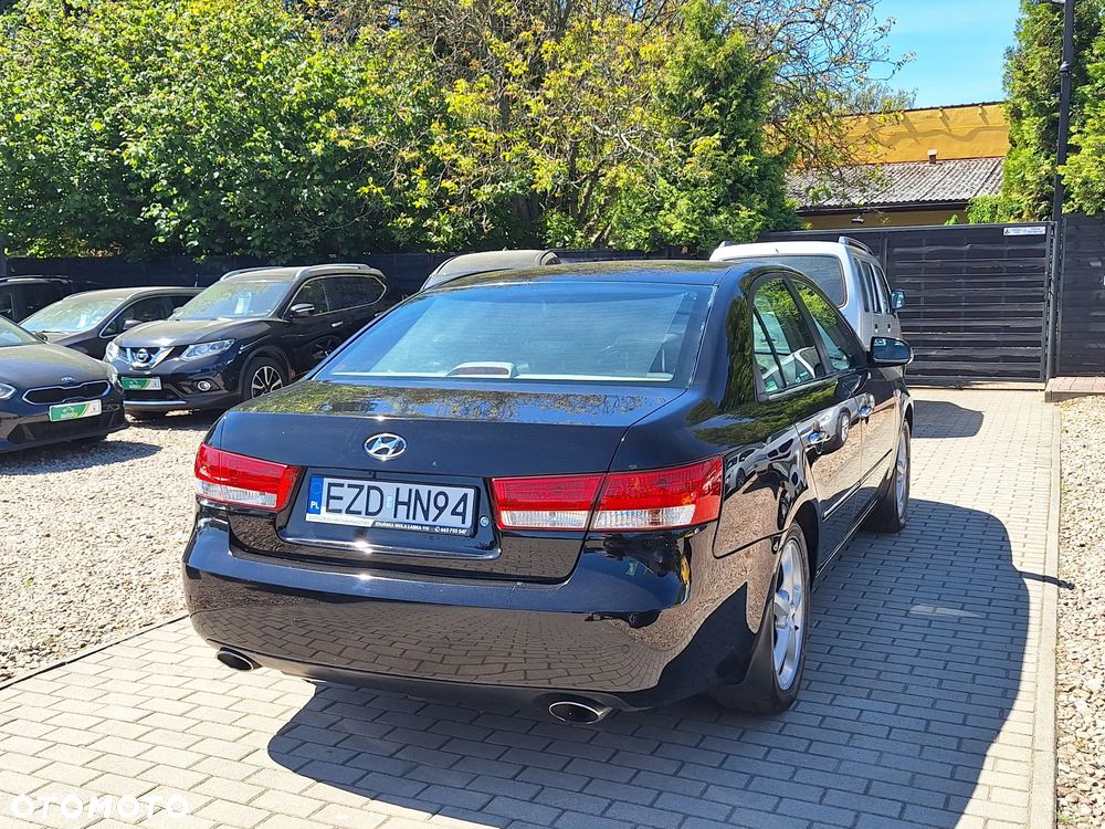 Hyundai Sonata - 5