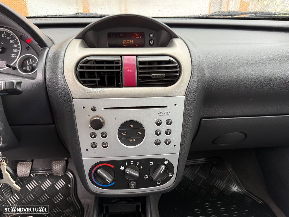 Opel Corsa 1.2 16V Confort - 20