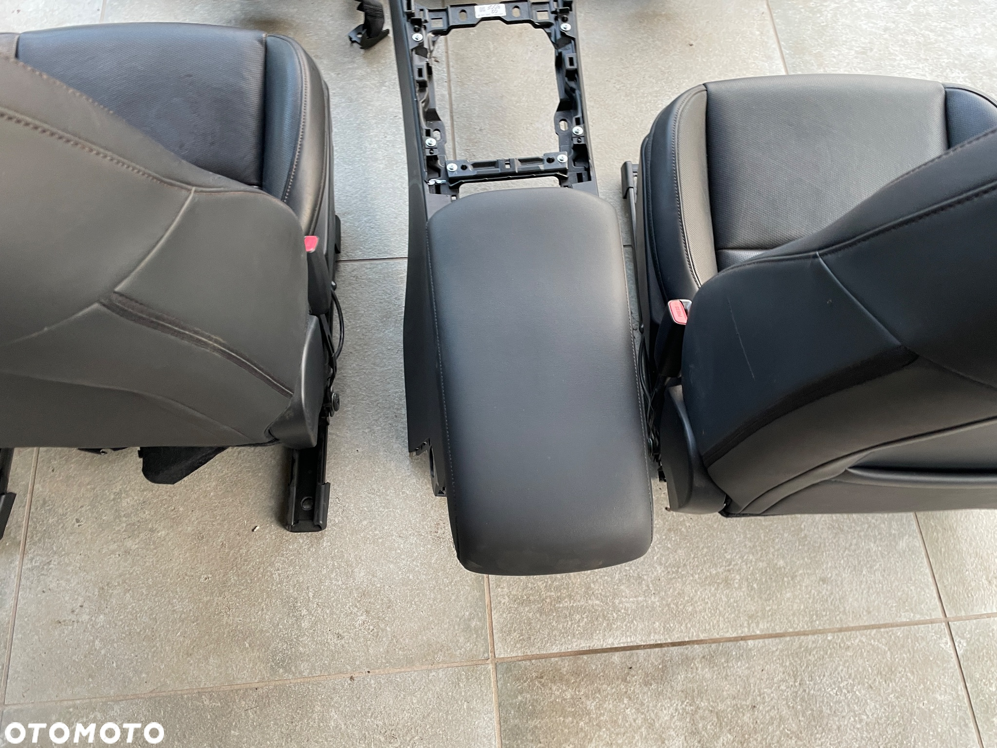 Komplet Foteli skórzanych Mazda 3 BP IV  Europa  stan BDB - 2