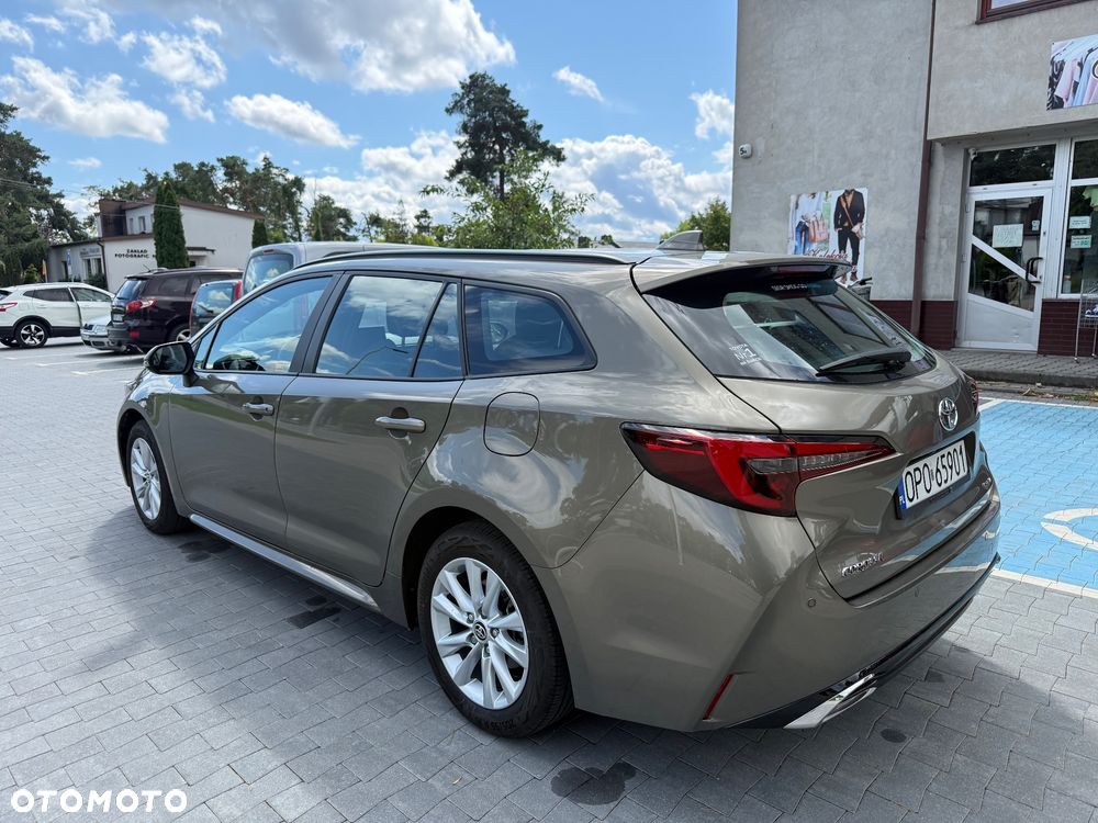 Toyota Corolla 2.0 Hybrid Comfort - 4