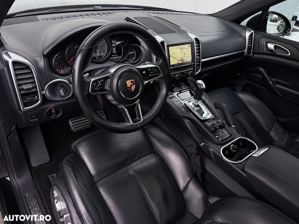 Porsche Cayenne S Platinum Edition - 10