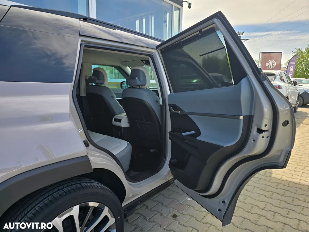 SsangYong Torres - 12