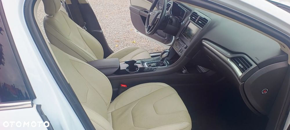 Ford Mondeo Turnier 2.0 EcoBlue Titanium - 20