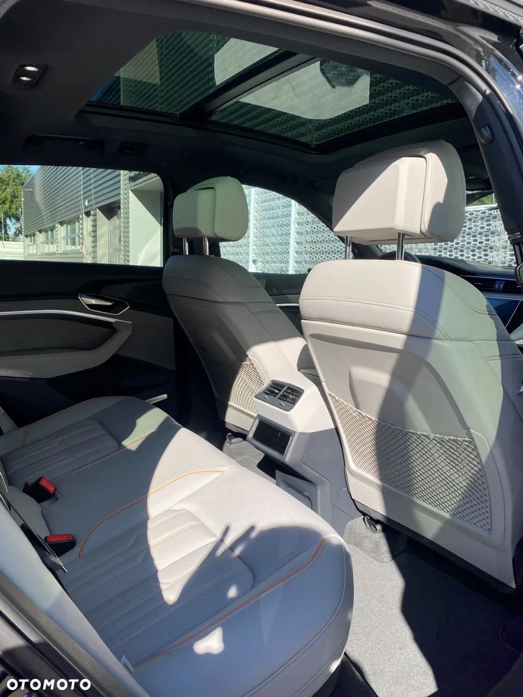 Audi Q8 e-tron 55 Quattro S Line - 18