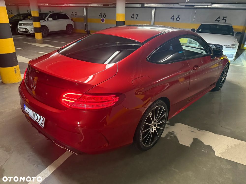 Mercedes-Benz Klasa C 300 9G-TRONIC AMG Line - 17
