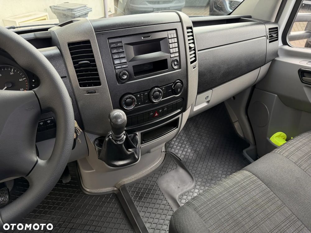 Mercedes-Benz Sprinter Skrzynia Laweta HDS - 18