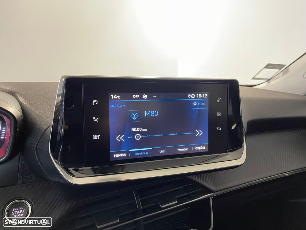 Peugeot 2008 1.5 BlueHDi Allure EAT8 - 24