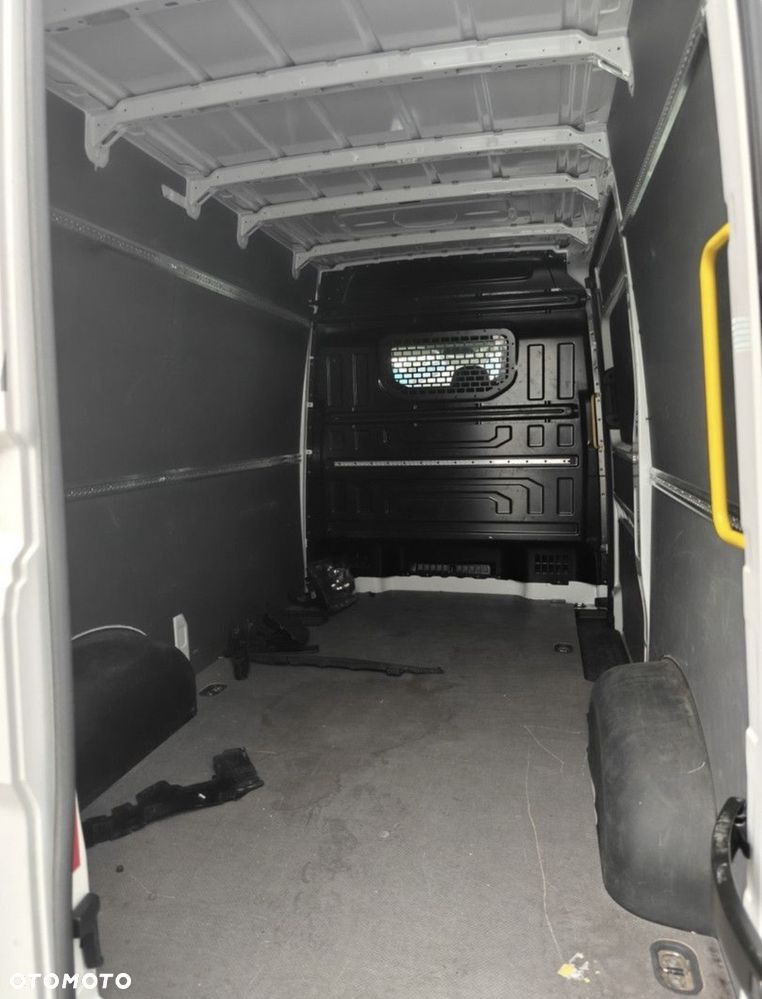 Volkswagen Crafter - 5