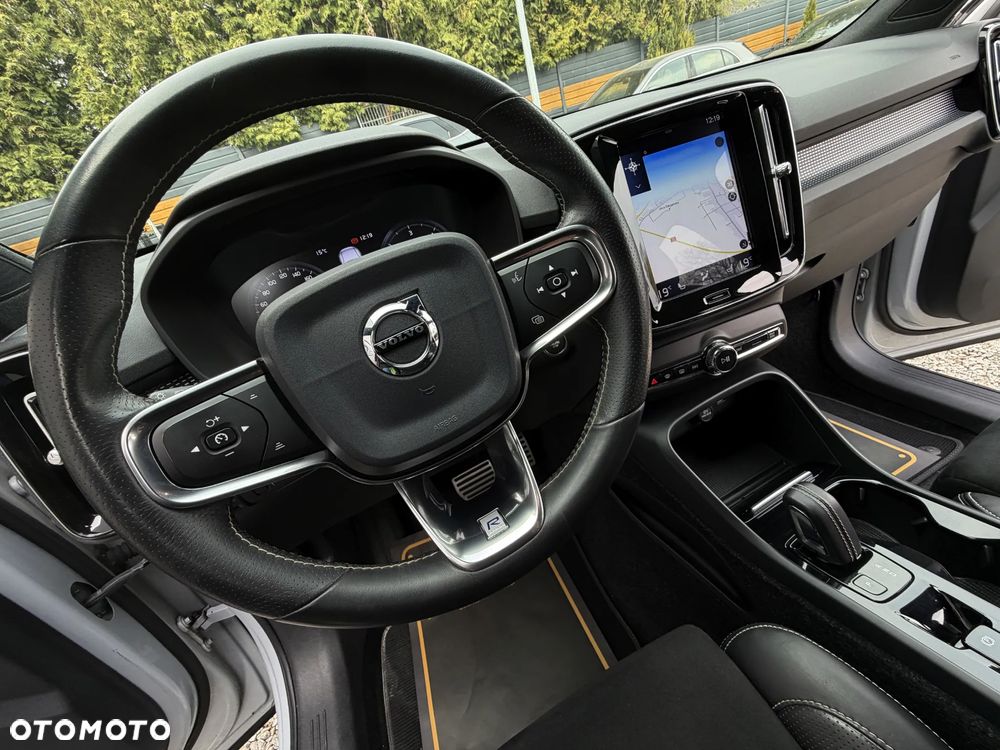 Volvo XC 40 D3 SCR R-Design - 31