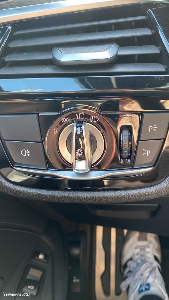 BMW 530 e Pack Desportivo M - 34