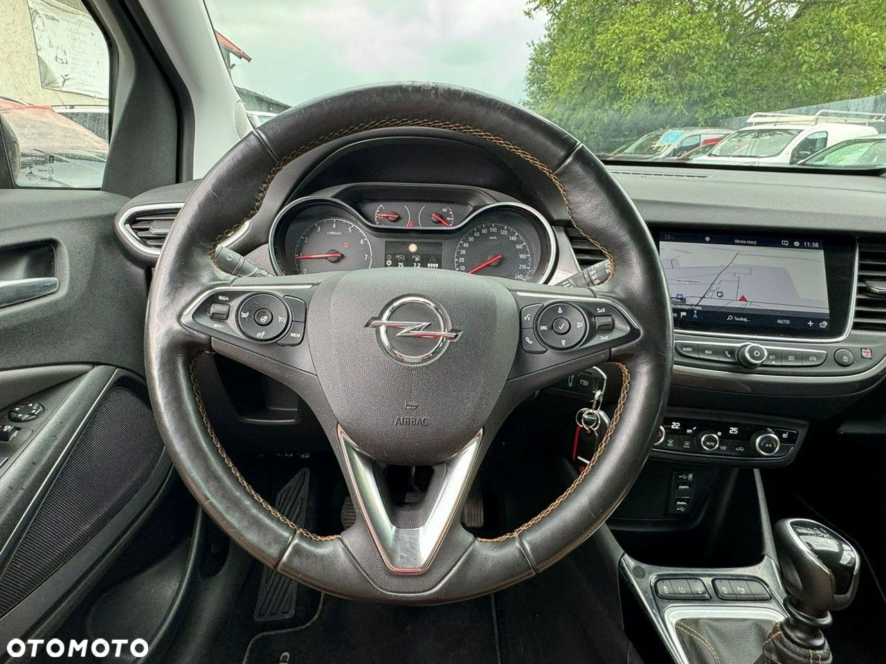 Opel Crossland X 1.2 T Design Line S&S - 18