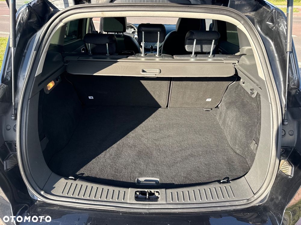 Ford Kuga 2.5 4x4 Titanium - 21