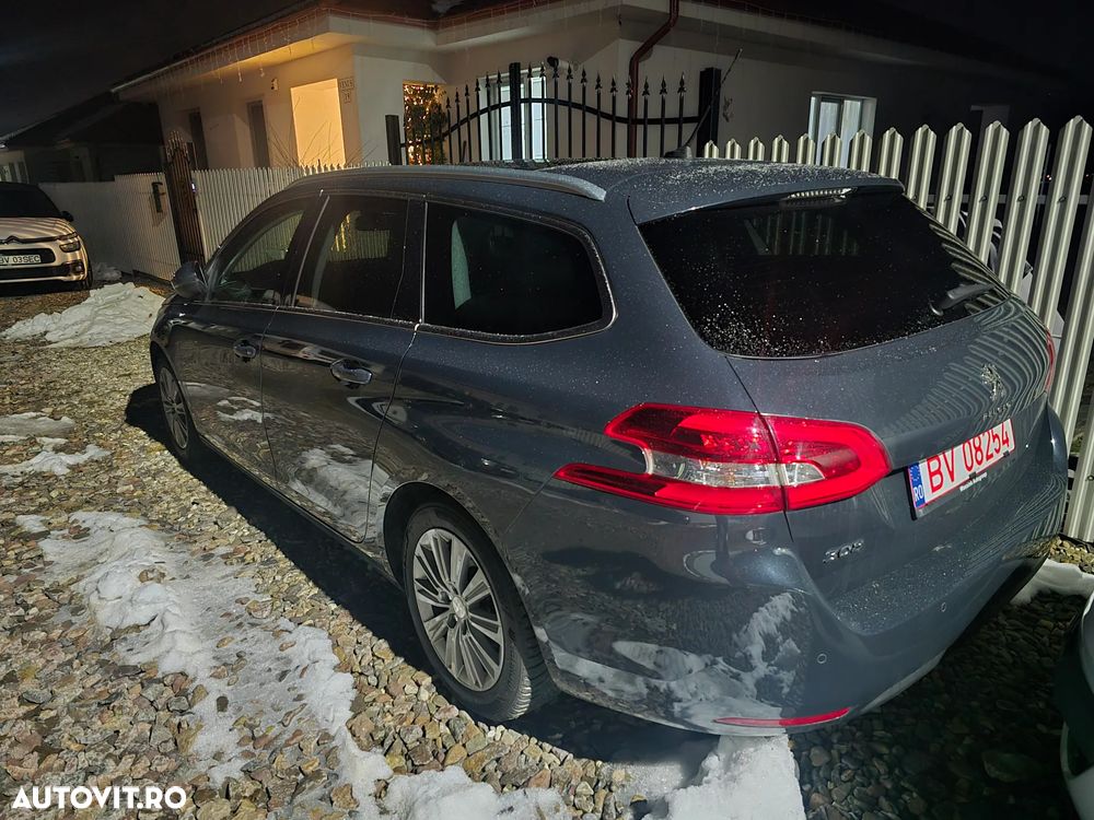 Peugeot 308 BlueHDi 130 Stop & Start Allure Business-Paket - 31