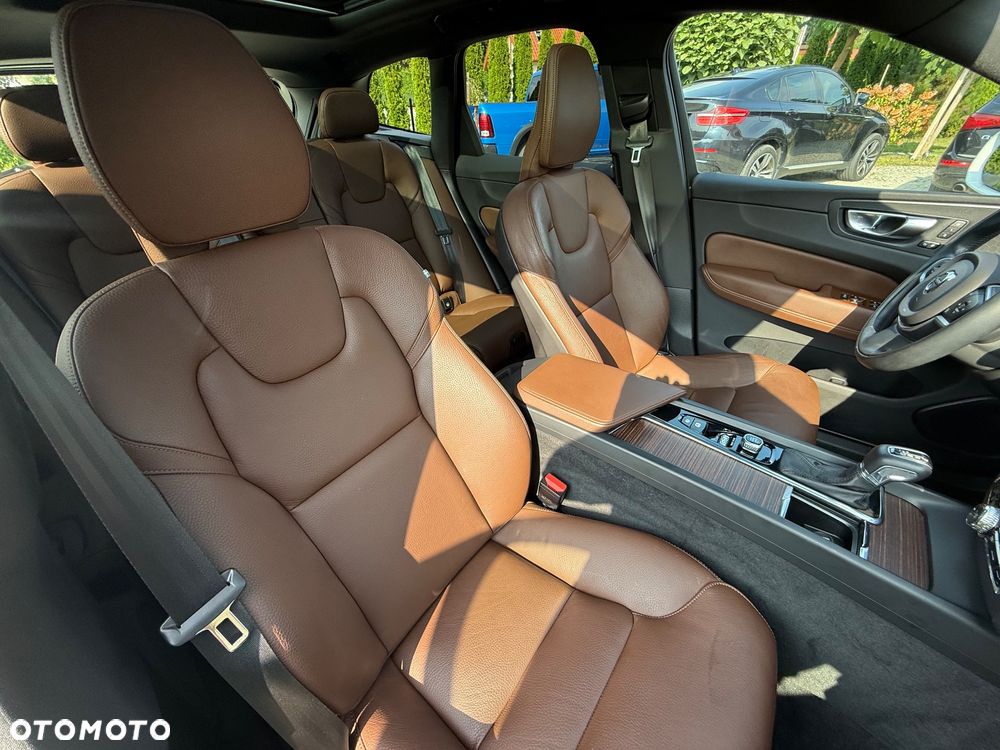 Volvo XC 60 T5 AWD Geartronic Momentum Pro - 14