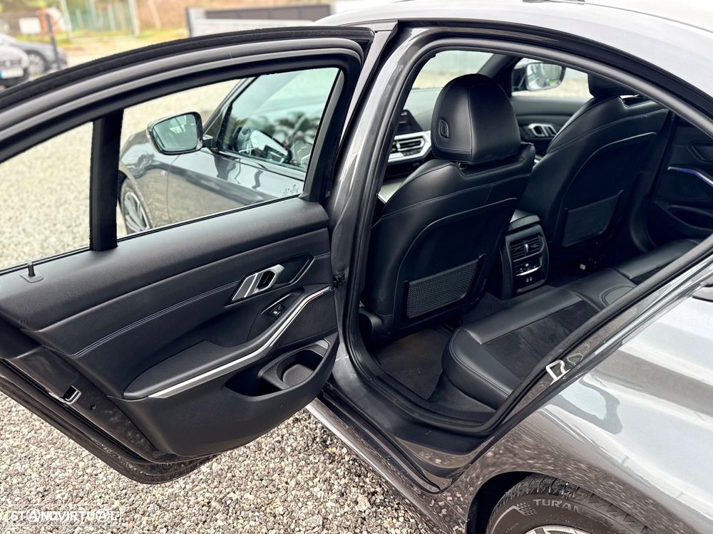 BMW 320 d Pack M Auto - 38