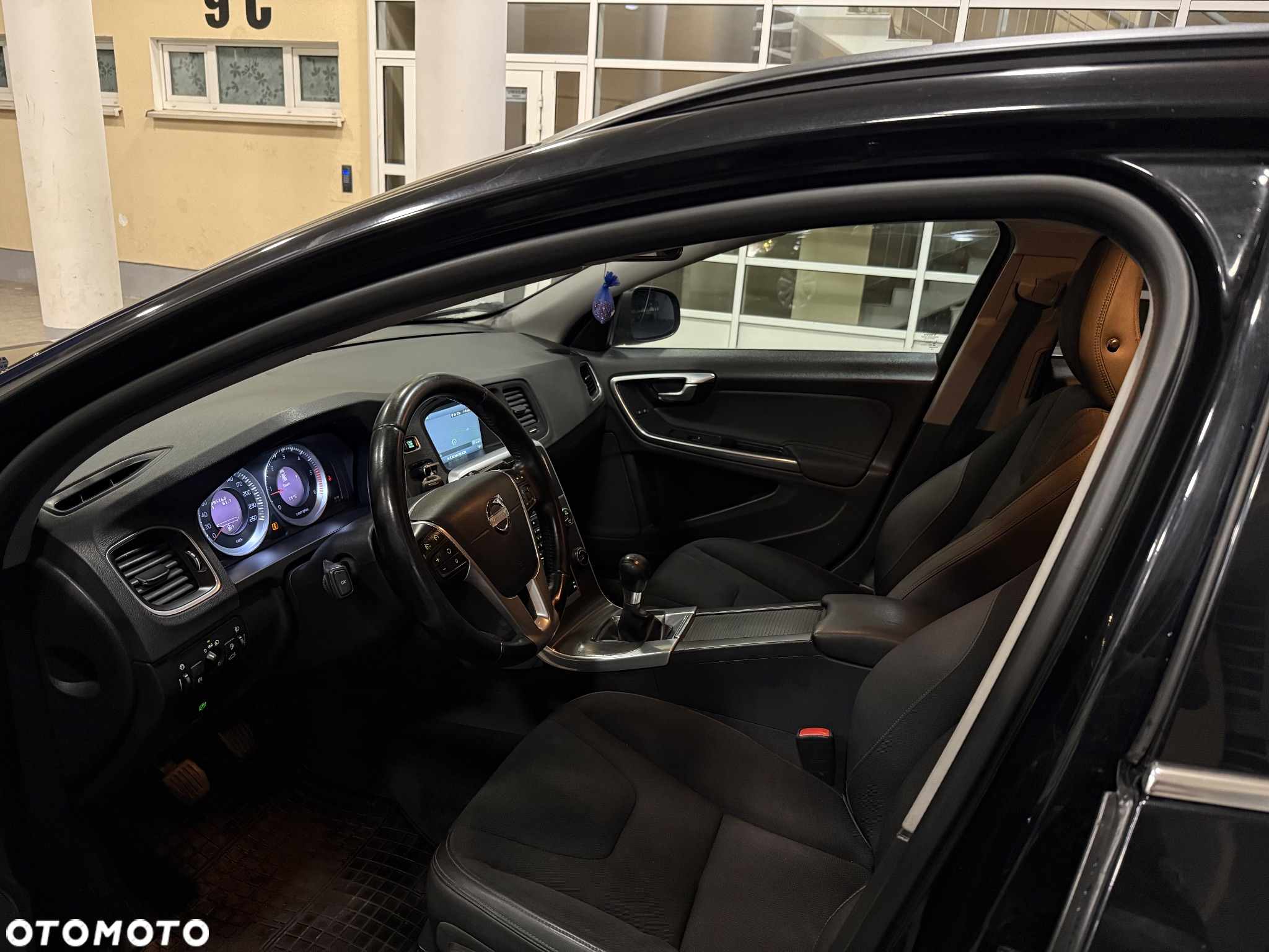 Volvo V60 - 12