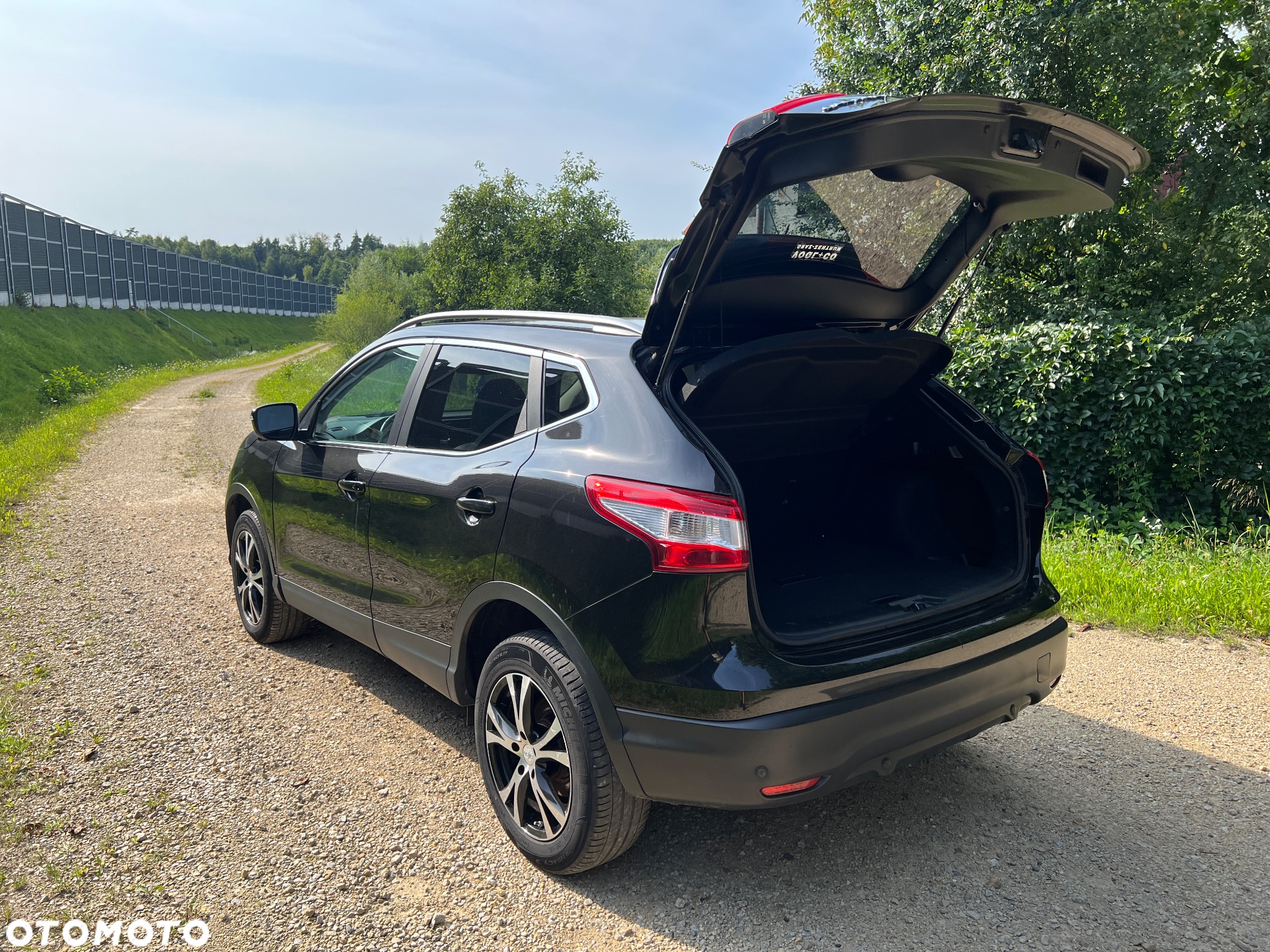 Nissan Qashqai 1.6 dCi 4x4 360 S&S - 21