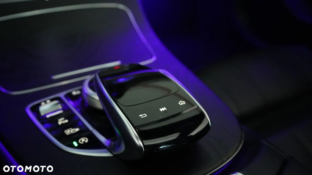 Mercedes-Benz Klasa E 450 4Matic 9G-TRONIC Night Edition - 12