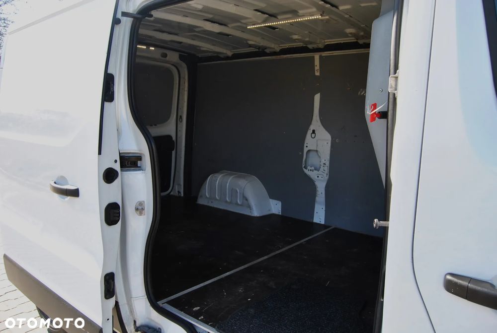 Renault Trafic - 10
