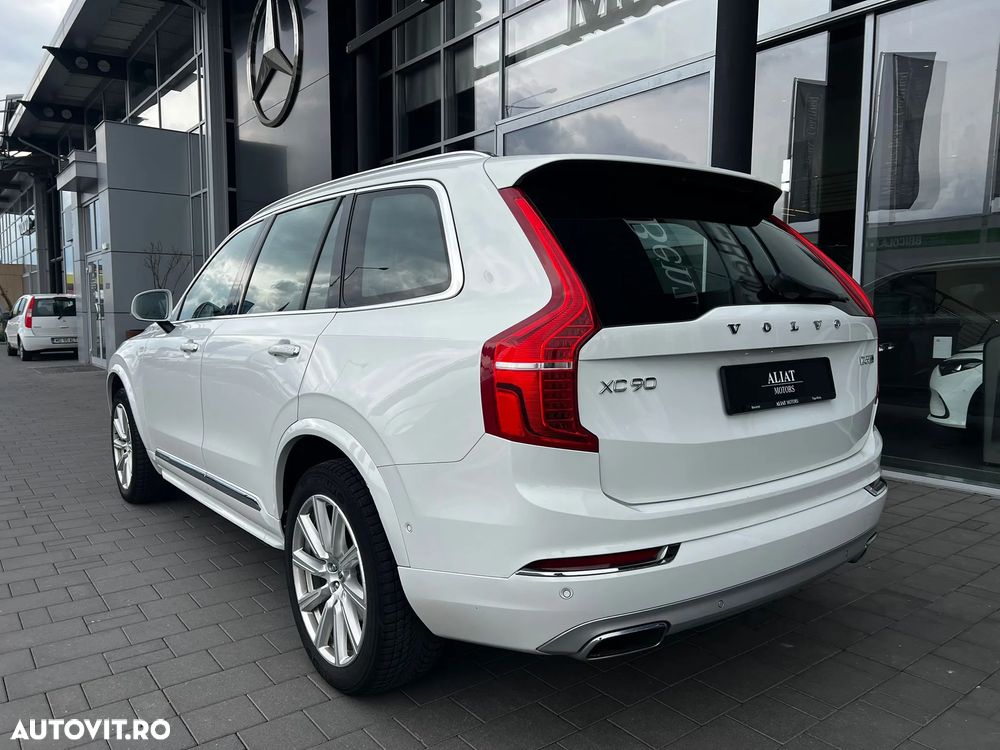 Volvo XC 90 D5 AWD Geartronic Inscription - 12