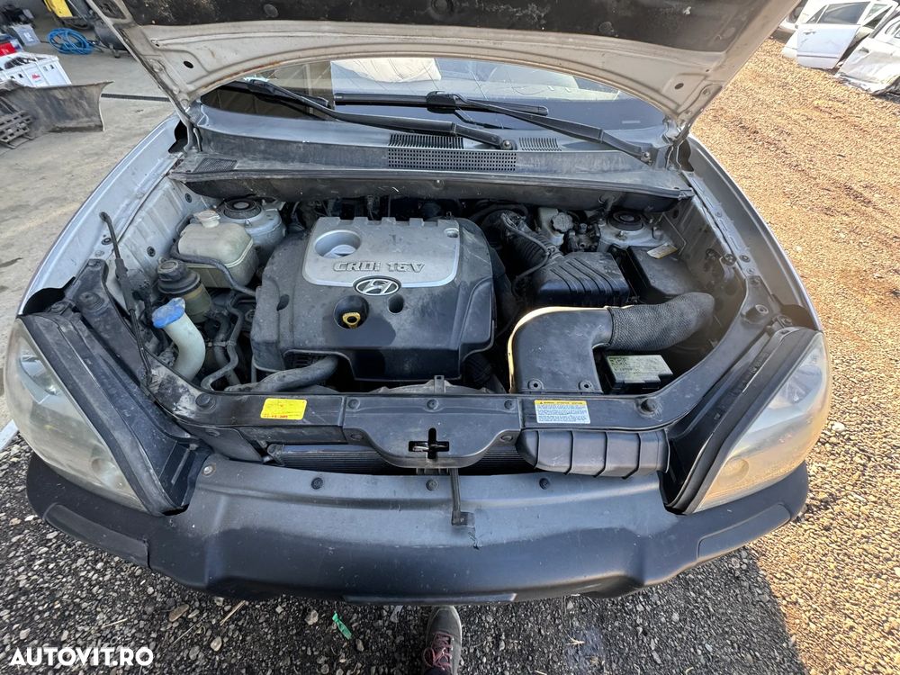 Dezmembram Hyundai Tucson 2.0 cdri 4x4 - 8