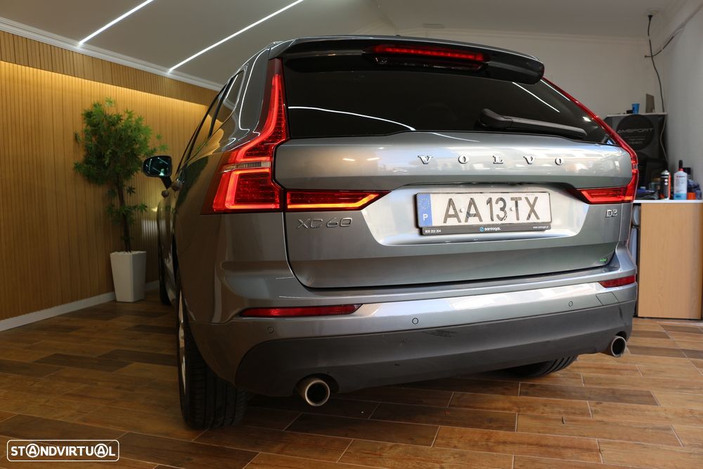 Volvo XC 40 2.0 D3 Momentum Plus - 35