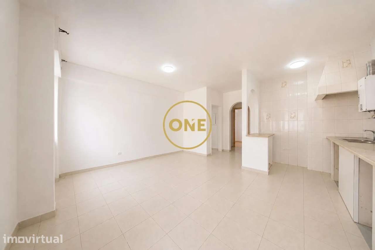 Apartamento T3 na Avenida D. João III – 4.º Piso - Grande imagem: 3/23
