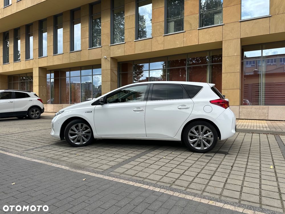 Toyota Auris 1.8 HSD Luna - 8