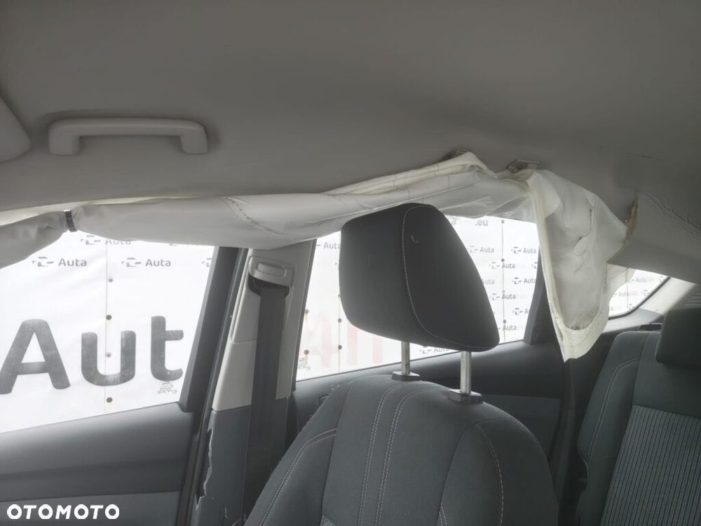 Ford C-MAX 1.6 EcoBoost Titanium - 8