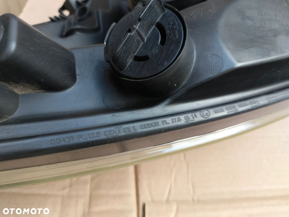 RENAULT SCENIC III LIFT 2013-2016 REFLEKTOR LAMPA LEWA SOCZEWKA  UK - 15