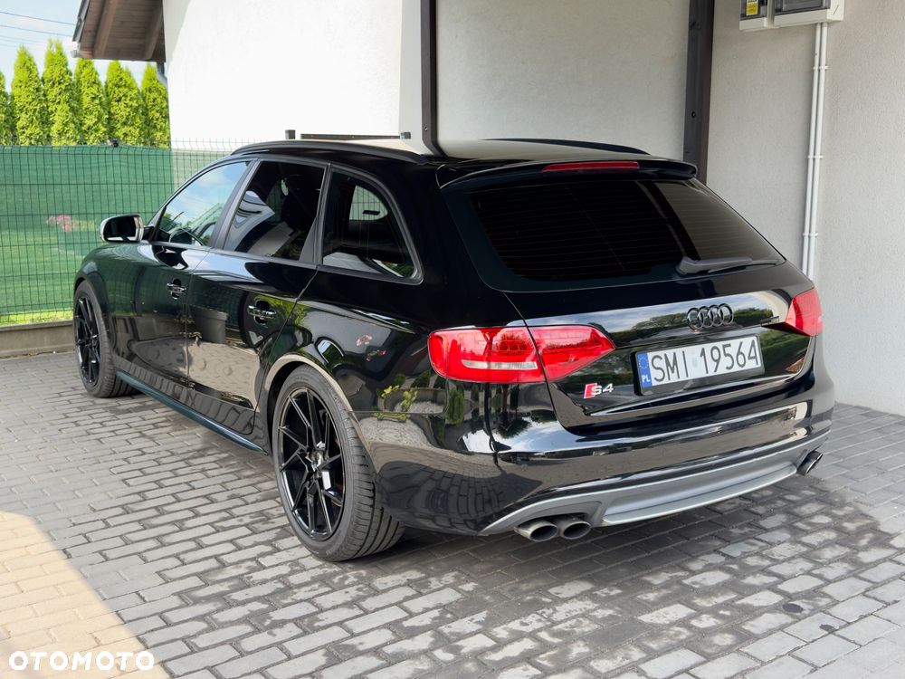 Audi S4 Avant S tronic - 19