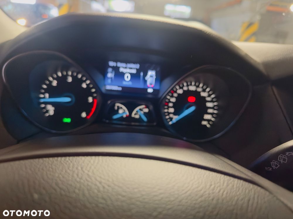 Ford Focus 1.5 TDCi SYNC Edition - 4
