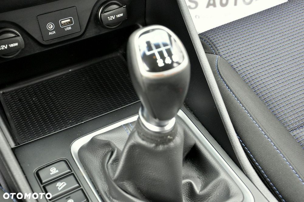 Hyundai Tucson blue 1.7 CRDi 2WD Passion Plus - 13