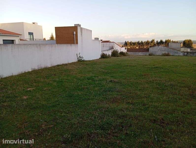 Terreno de construção ao lado da nacional 111 - Grande imagem: 3/10