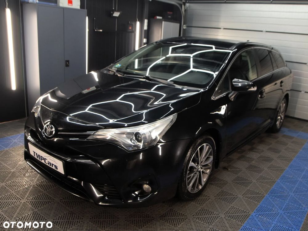 Toyota Avensis 2.0 D-4D Premium - 31