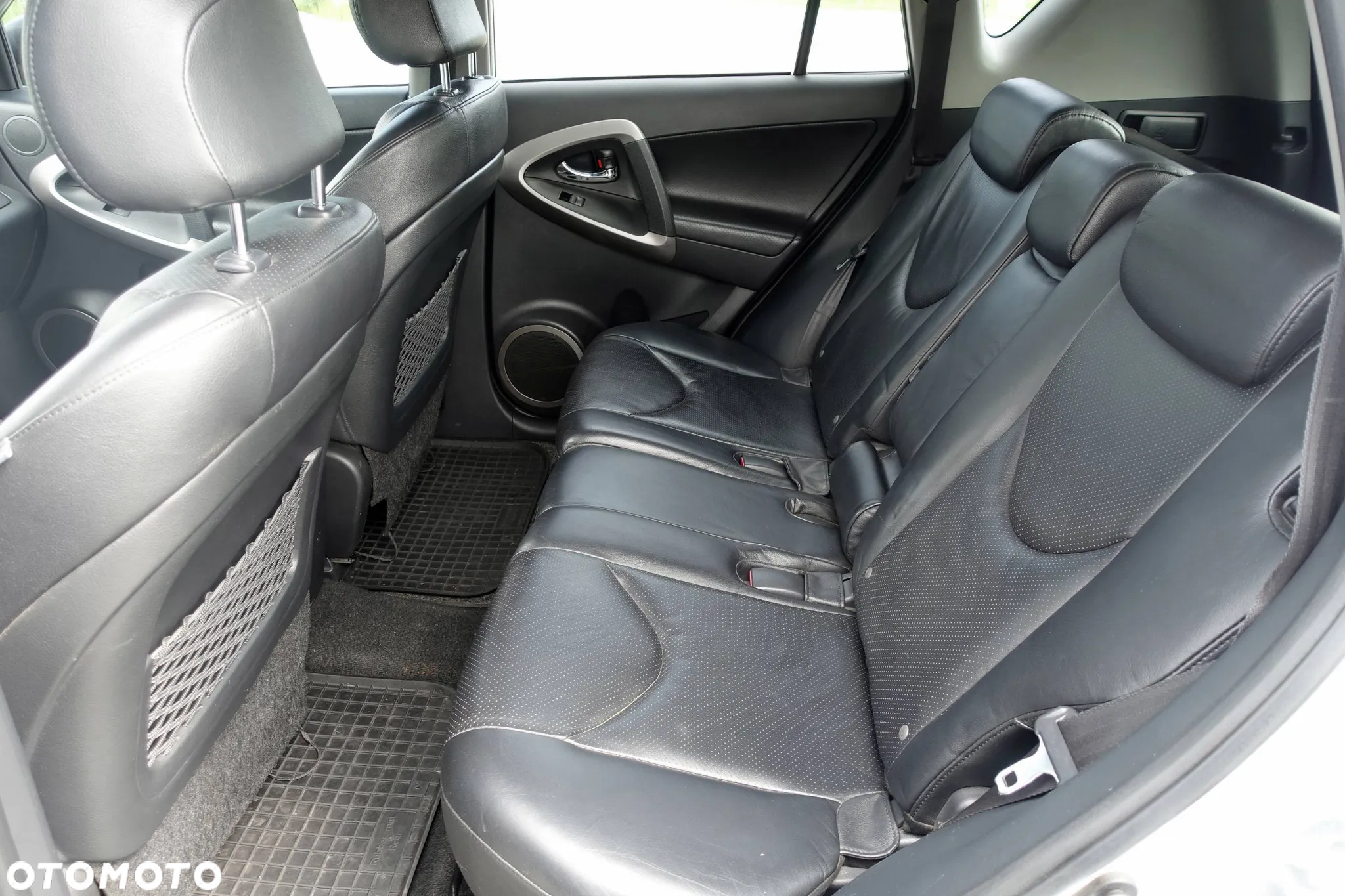 Toyota RAV4 2.2 D-CAT Premium - 14